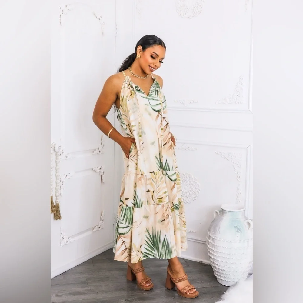 Tropical Halter Maxi Dress - Picture 5 of 7